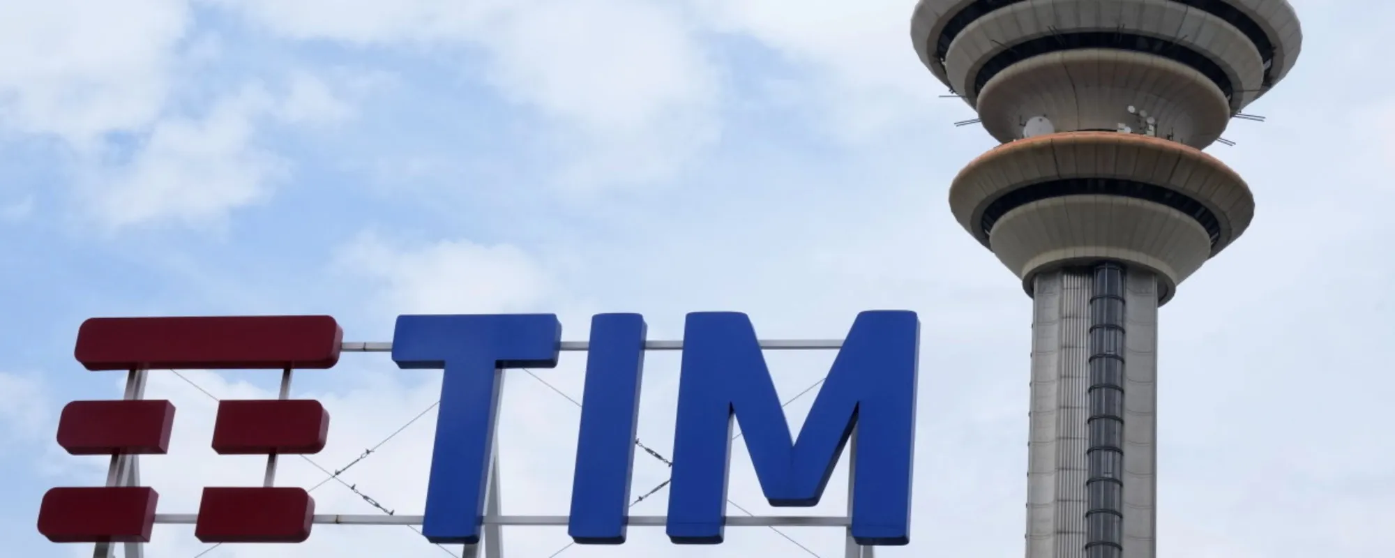 “Il prezzo è congruo”: Tim, ok all’offerta pubblica di Poste