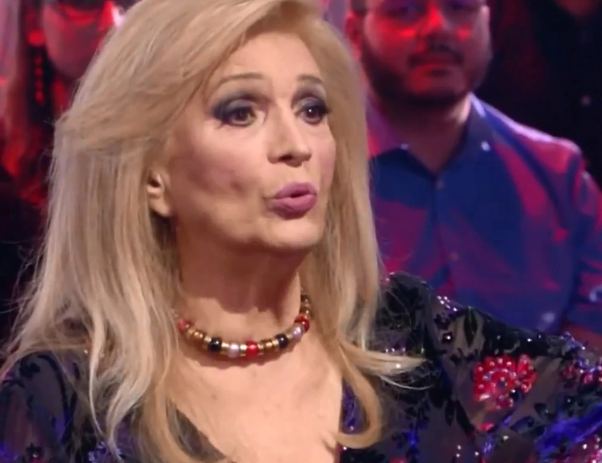 Dritto e Rovescio, Iva Zanicchi: "Quando ho pensato di farmi suora"