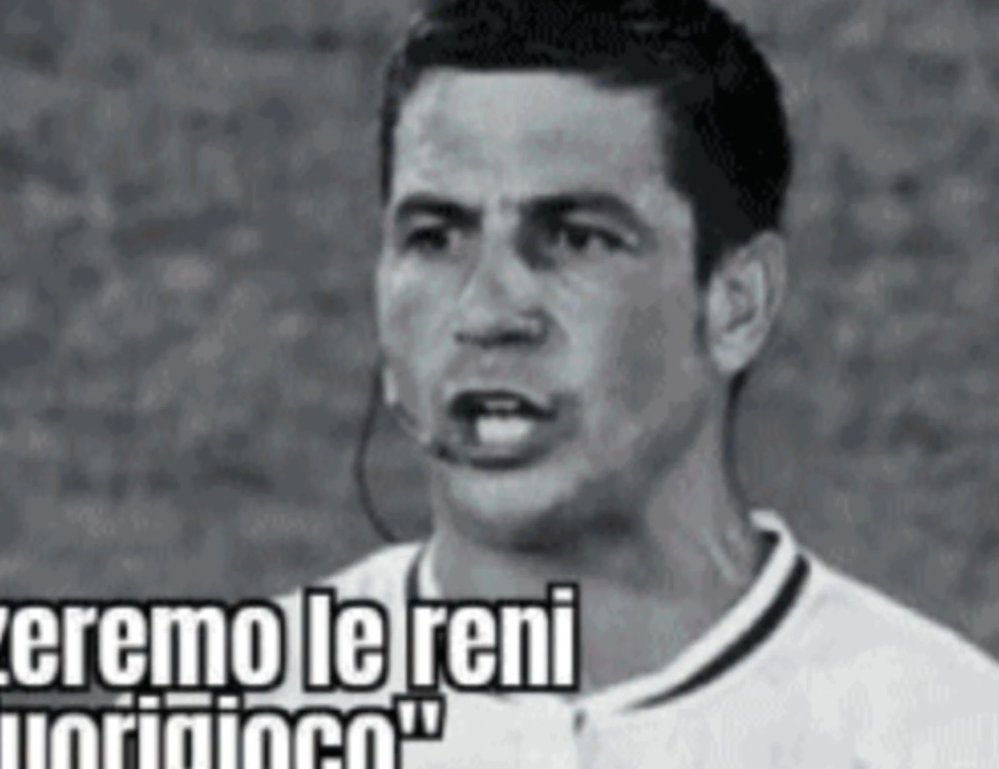 Se anche l'arbitro che spiega il Var diventa fascista