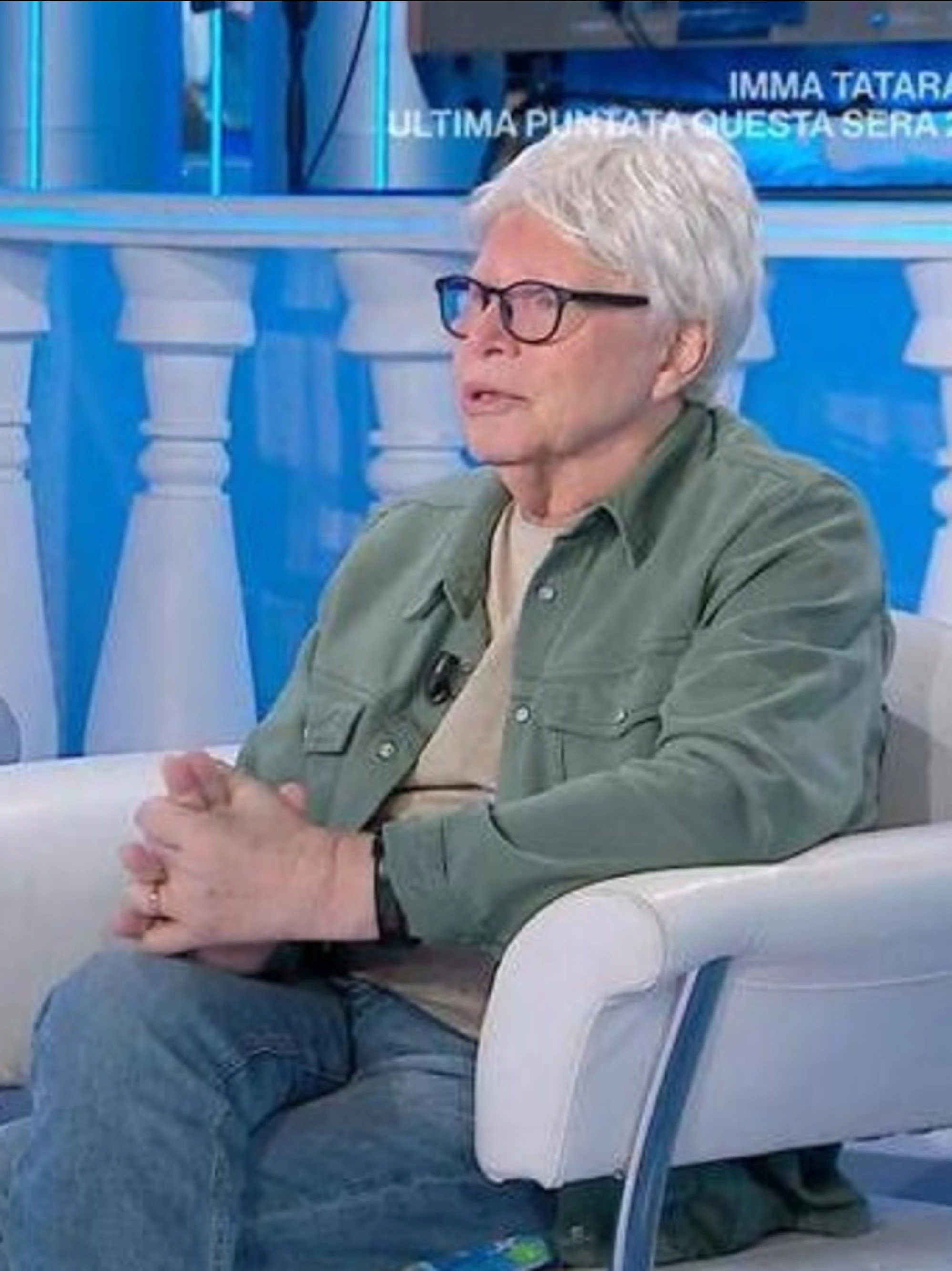Domenica In, Sandro Giacobbe si toglie la parrucca davanti a Mara Venier: "Mi vergogno"