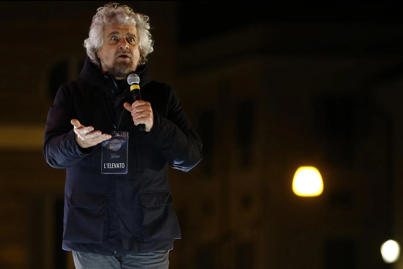 M5s, l'inciucio giallo-rosso miete già le sue vittime: big pentastellati lasciano e passano alla Lega