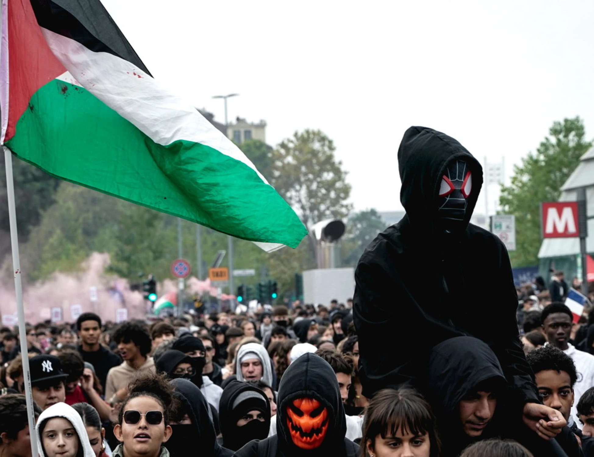 Le manifestazioni di piazza sono un boomerang per la sinistra?