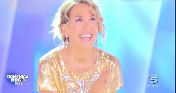 Domenica Live, Barbara D'Urso fa il miracolo e batte Domenica In di Mara Venier: champagne a Mediaset