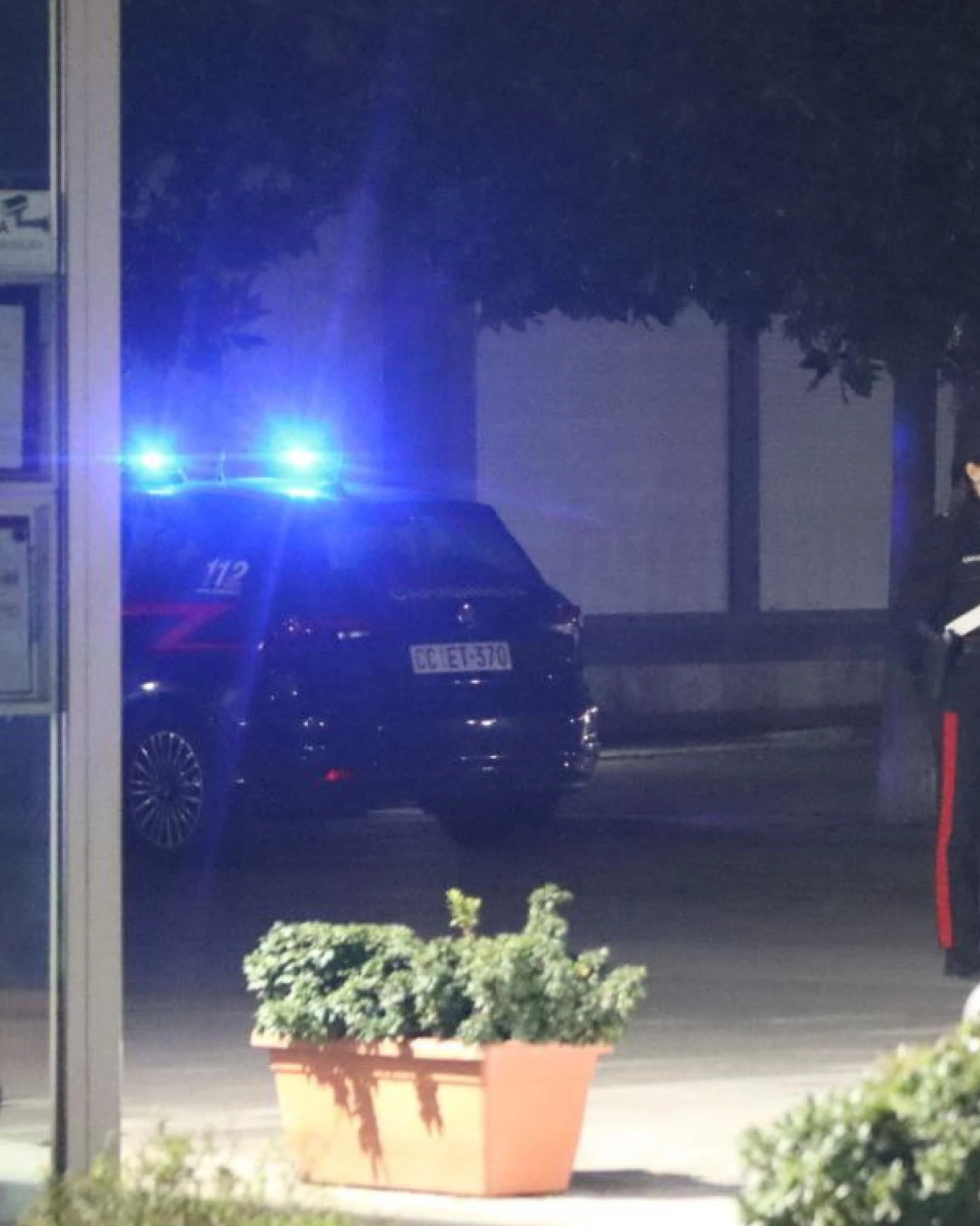 Milano, orrore di Pasqua: un ladro gambiano uccide un domestico a mani nude