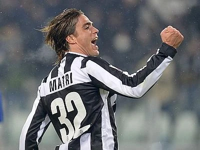 Riparte la fuga della Juve: 3-0 al Siena. Roma corsara a Bergamo, finisce 2-3