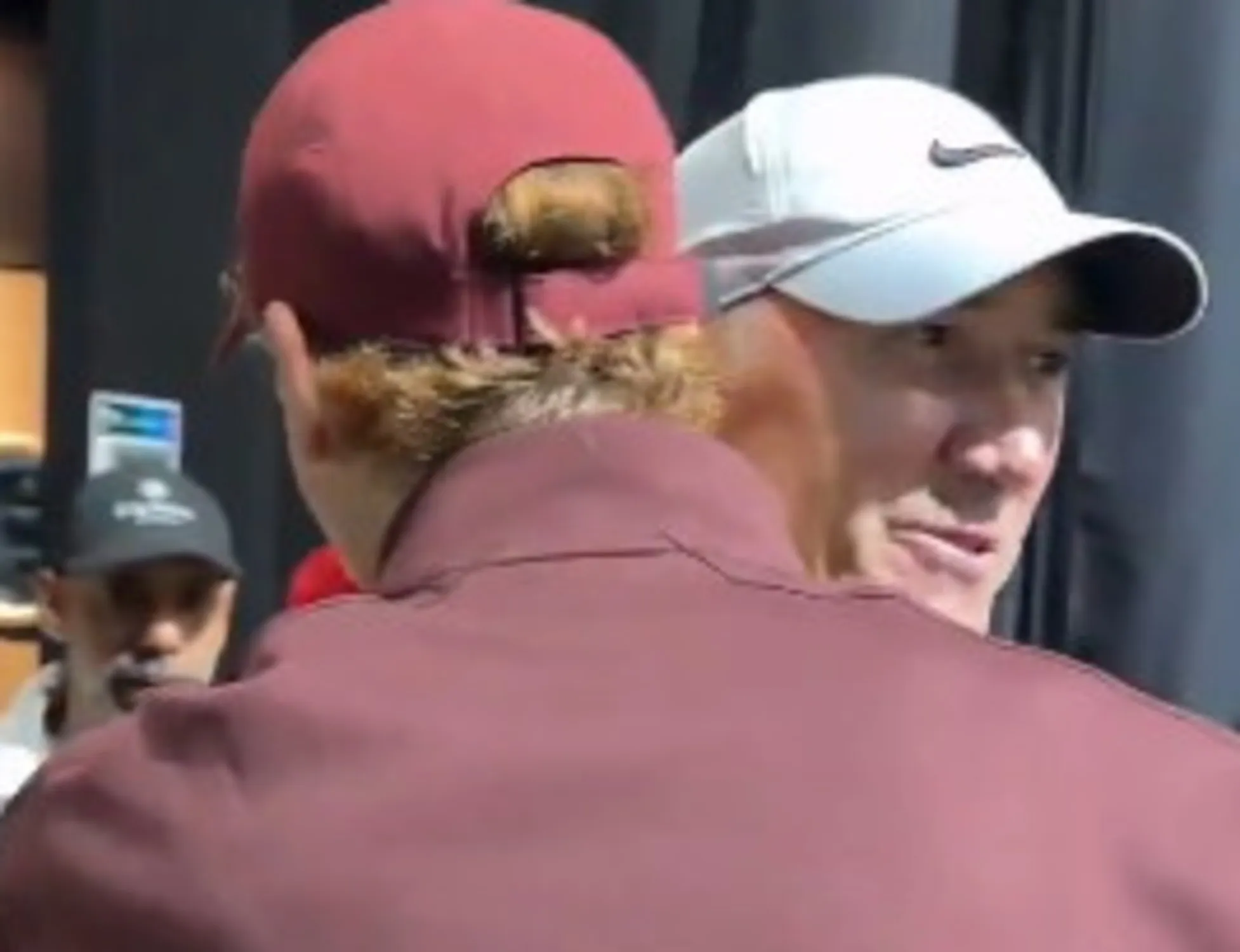 Sinner-Cahill, il gesto (sfuggito) che spiega tutto