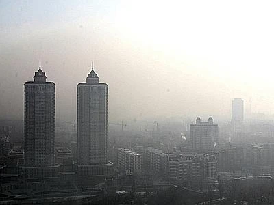 Studio su 'Lancet' avverte: "Lo smog uccide anche molto al di sotto dei limiti Ue"