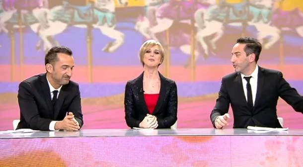 Le Iene, Selvaggia Lucarelli dichiara guerra al programma: "Perché deve chiudere"