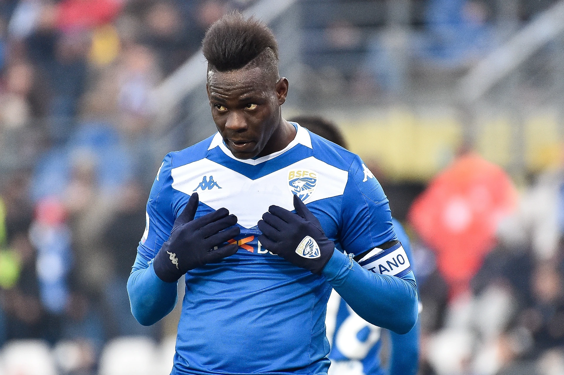 Il ricatto a Balotelli e la denuncia incrociata della vittima: ecco la seconda inchiesta per violenza sessuale