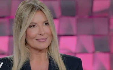 Verissimo, Selvaggia Lucarelli: "Matrimonio rimandato all'anno prossimo"