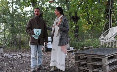 Famiglia nel bosco, la tutrice: "I bimbi non sanno leggere, cosa scrive la più grande"