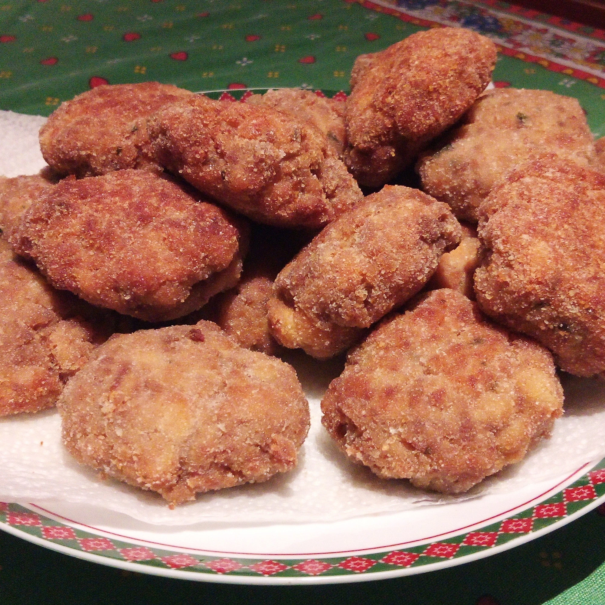 Mondeghili, la mitica polpetta milanese è questione lessicale e identitaria