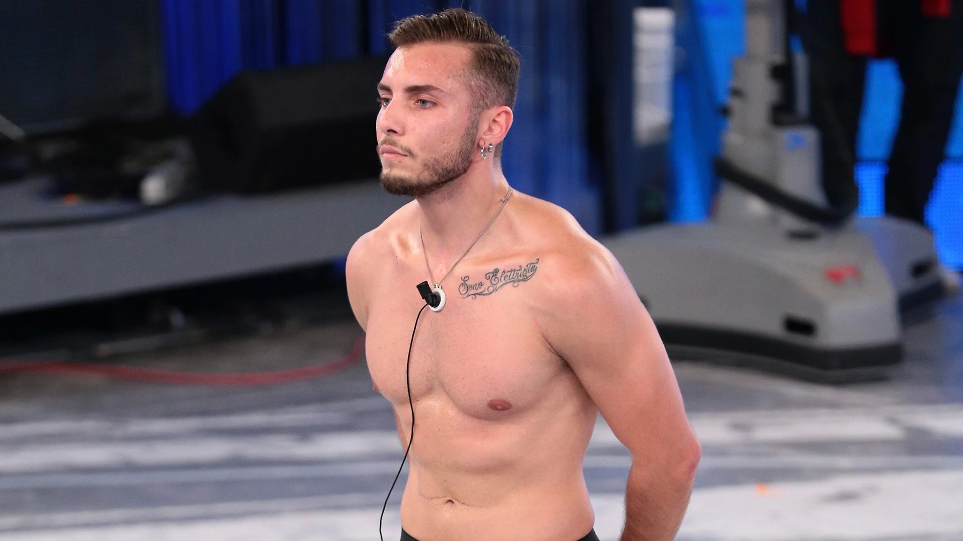 Amici 18, Marco Alimenti e la rosicata epocale dopo l'addio alla classe: un fan gli fa saltare i nervi