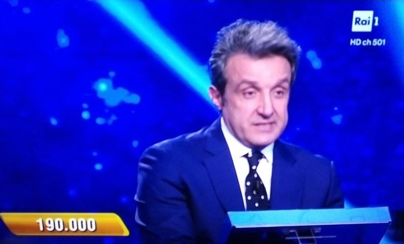 L'Eredità, Flavio Insinna rischia grosso: la domanda sul Santo, spunta Rocco Siffredi