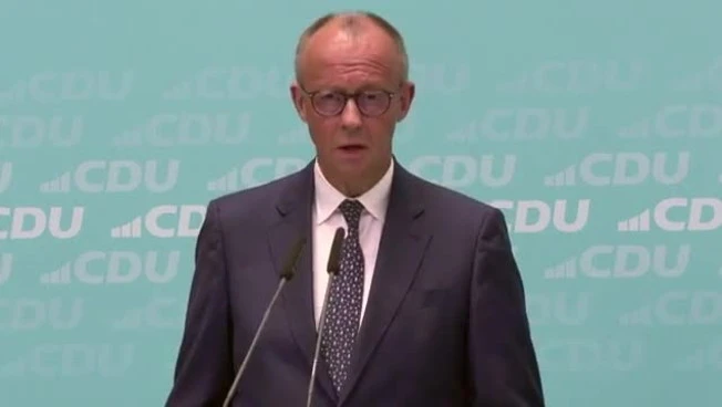 Merz: "Com'Ã¨ stato possibile non impedire l'attentato a Berlino?"