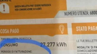 Bolletta-choc in gelateria a Roma: "Quante coppette devo vendere"