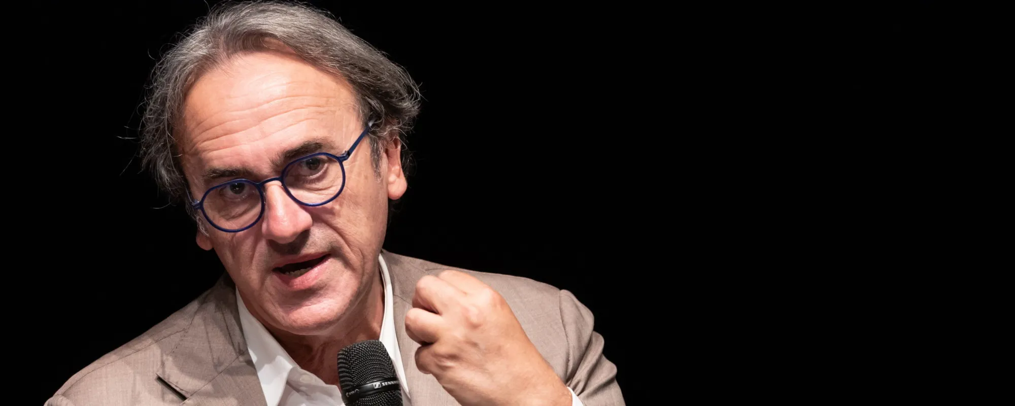 Angelo Bonelli, morti inesistenti e fango sul governo della Meloni