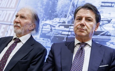 Conte diventa scudo umano per Scarpinato