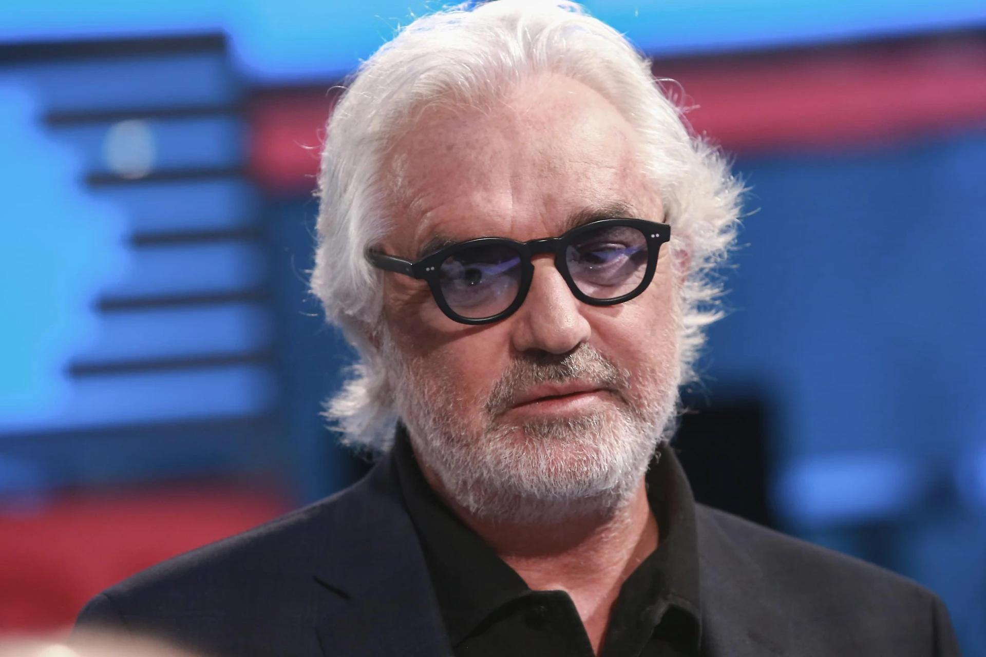 Flavio Briatore indagato, i magistrati: il capo delle Entrate chiedeva clienti in vip in cambio di un aiuto