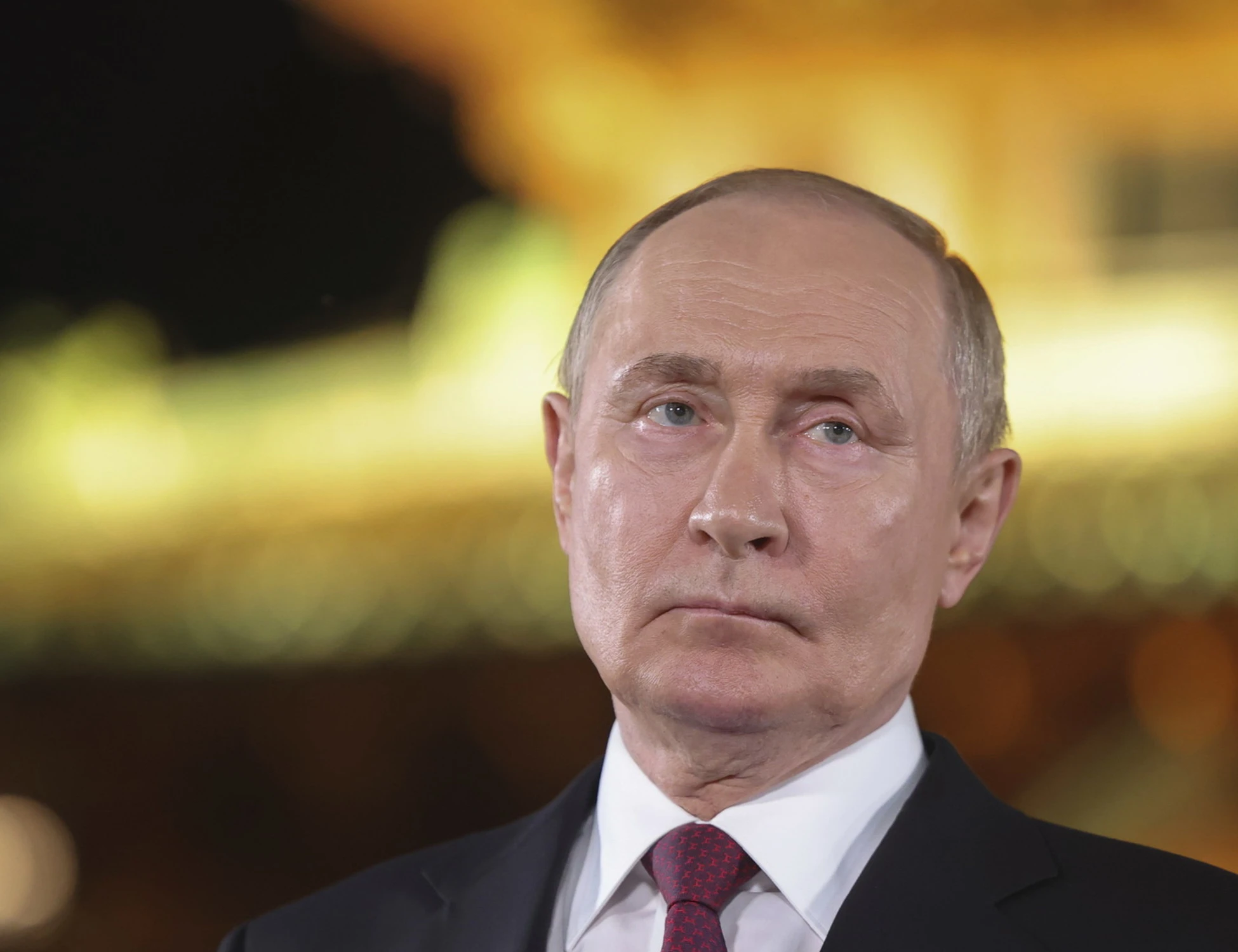 Vladimir Putin si burla di Zelensky: "Incontriamoci a Mosca"