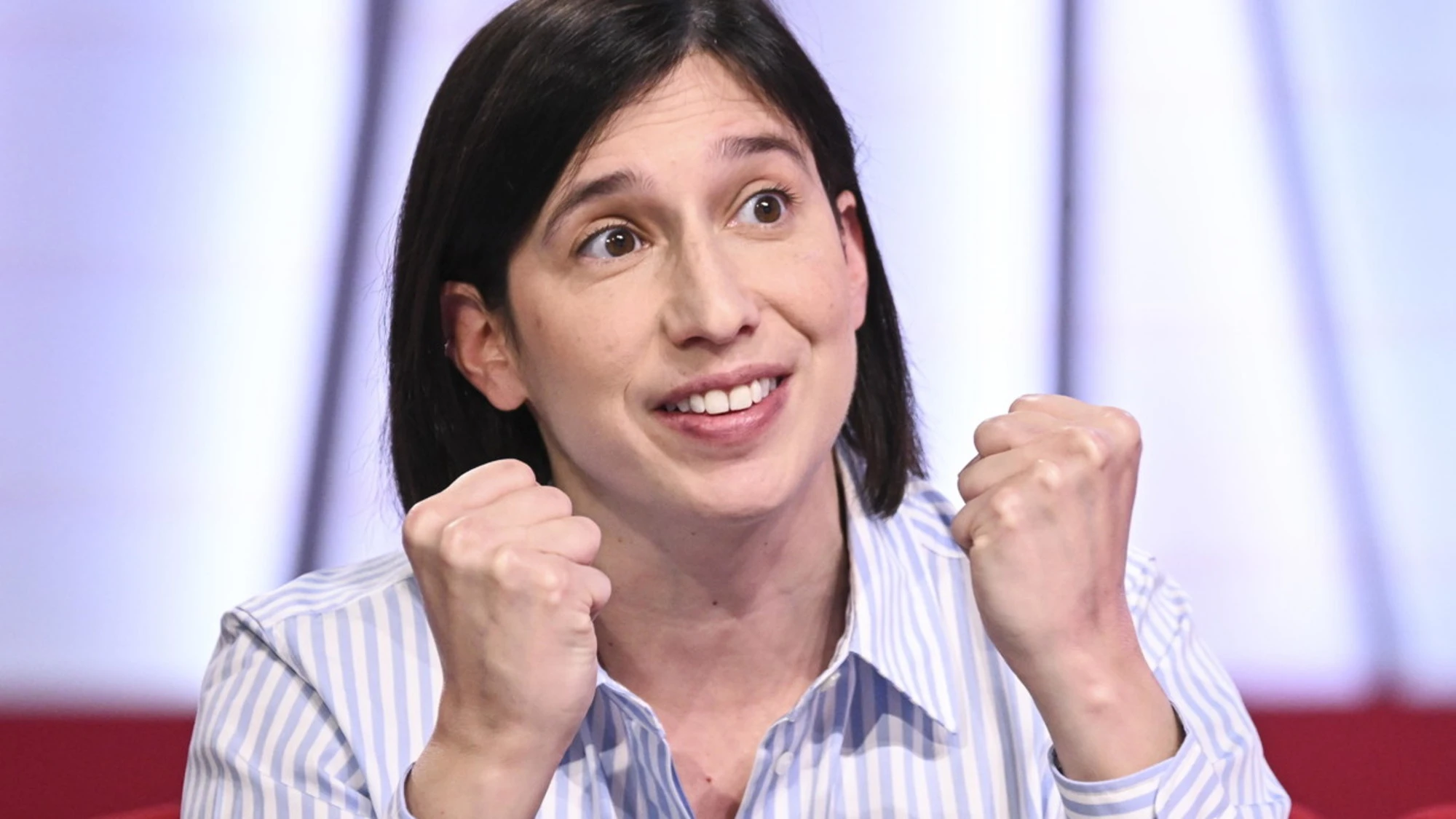 Referendum, suicidio-Pd: "Votare No è femminista"? Le reazioni al delirante post dei dem