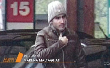 https://media.liberoquotidiano.it/4-xs1nHZcsCZYL1o3QR_vaDXAuTyz9Hji8eYg9g6C4s/width:800/quality:90/aW1hZ2VzLzIwMjUvMTAvMjgvMDkzNTA1ODkzLTVkMWM4NWE1LTBlZTktNDM1ZC1hNmEyLWRiMTVmNTFmMjk0Yy5qcGc.webp