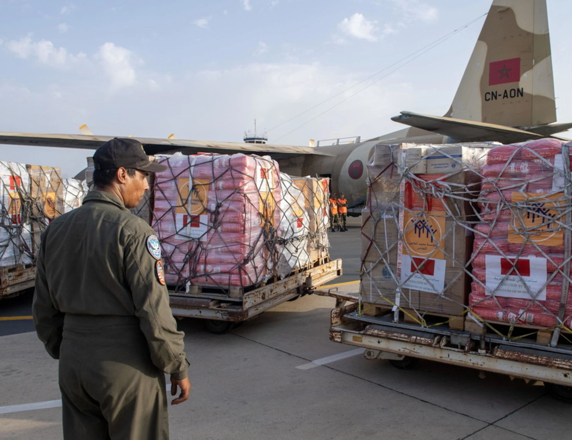 Gli aiuti del mondo intero vanno ai palestinesi