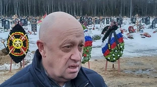 Putin, chi gli consegna l'Ucraina: "Mi candido contro Zelensky"