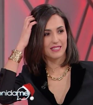 Vieni da me, gaffe sconcertante di Caterina Balivo: "E adesso tocca a...". Se ne rende conto, mani nei capelli
