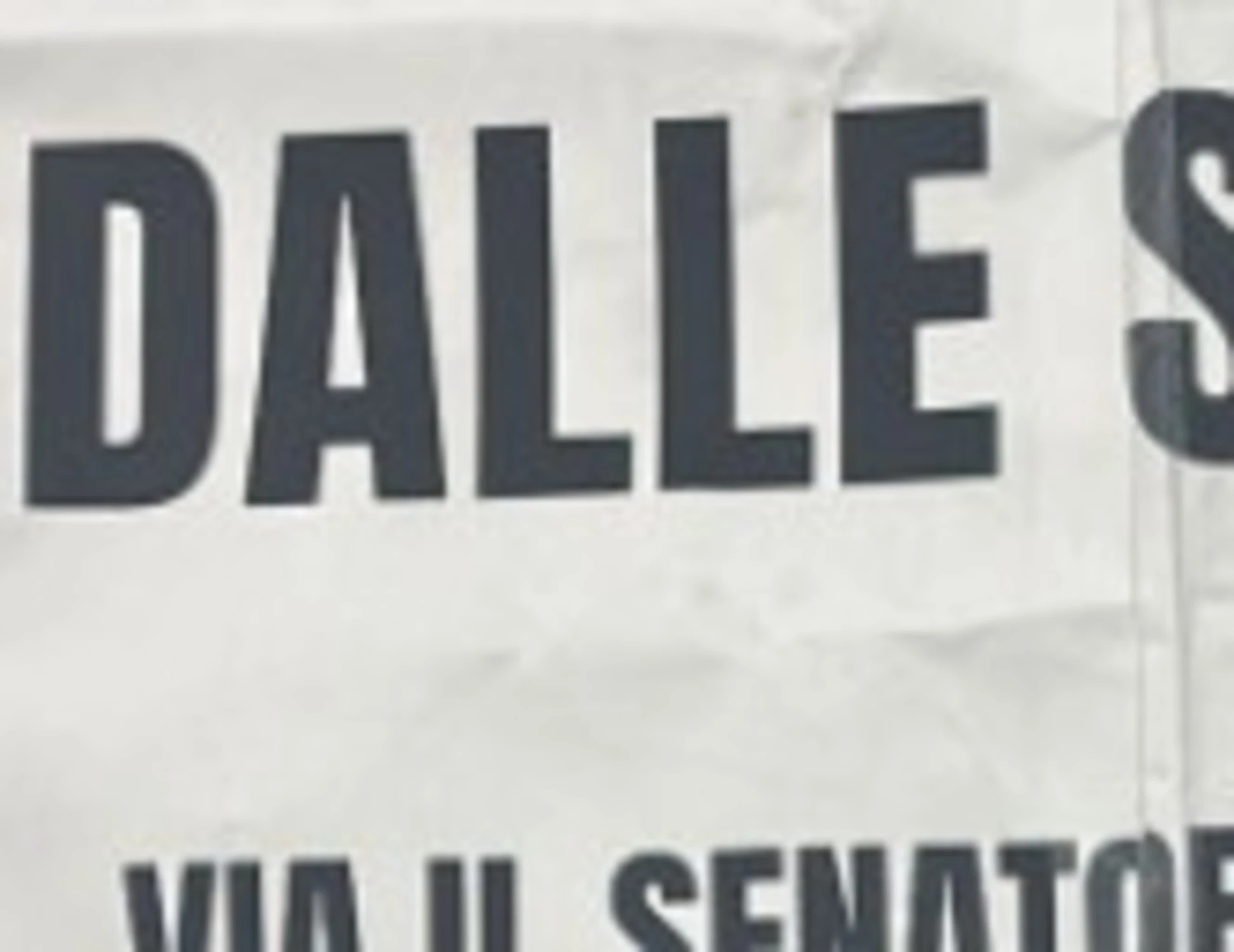 Catania, orrore antifa a scuola contro Roberto Menia: volantini choc