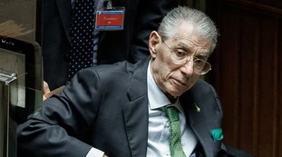 Umberto Bossi avvisa Salvini: &quot;Senza identità, la Lega muore&quot;