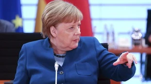 Angela Merkel, pressing di Berlino e Unione Europea: se l'Italia perde altro tempo pacchetto anti-crisi in bilico