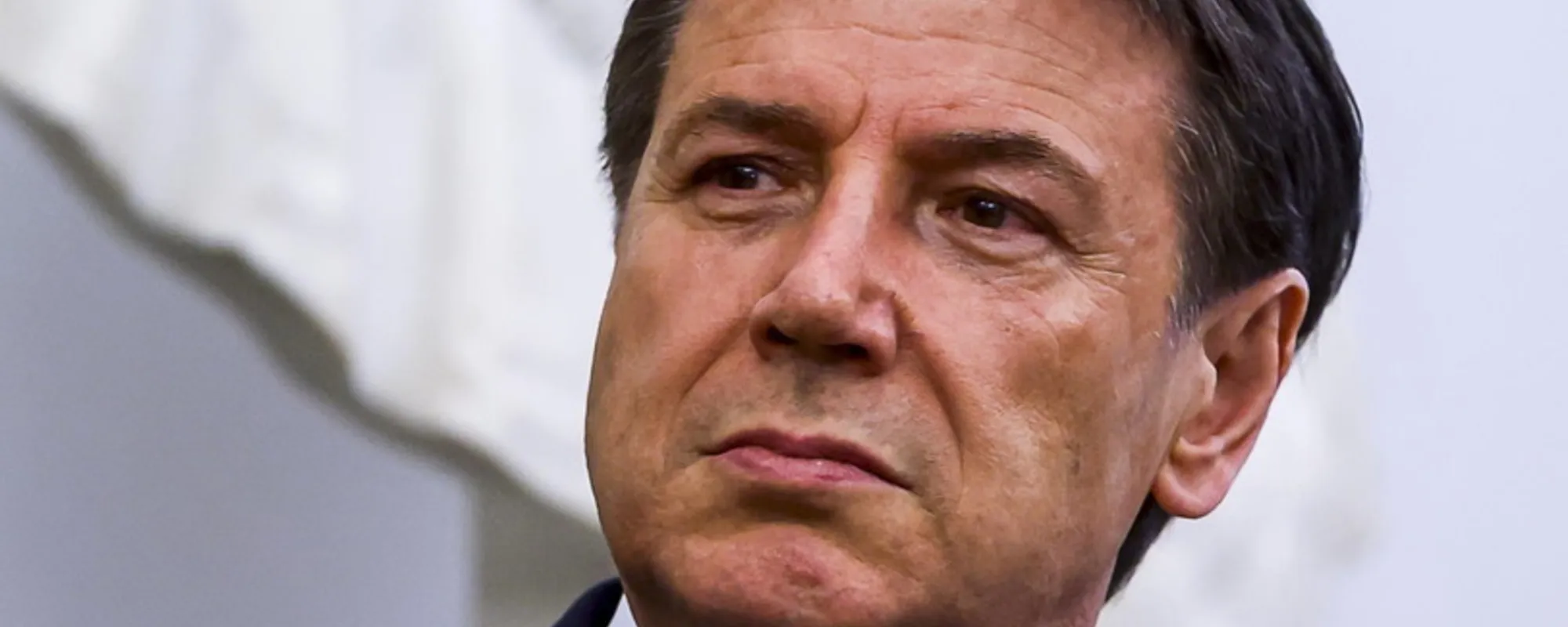Leggi l'articolo: Le carte della GdF inchiodano Conte: mascherine, l'ultima menzogna