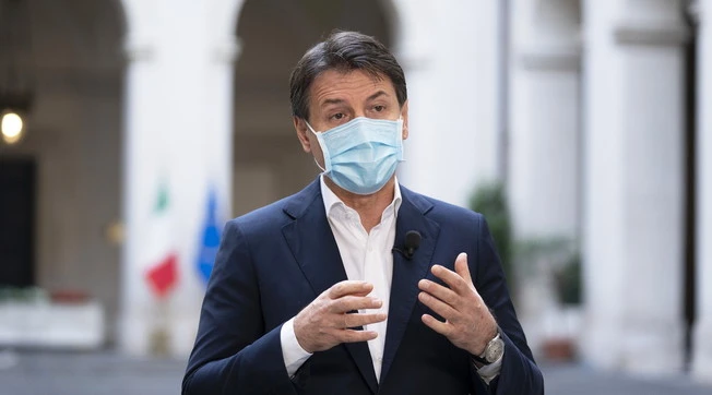 Giuseppe Conte, caos sulla fondazione degli 007. Pd, Italia Viva e Copasir si ribellano al premier