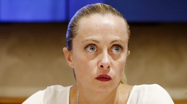 Giorgia Meloni contro il Fatto Quotidiano: "Michele Emiliano? Lo accusano soltanto dopo le regionali in Puglia"