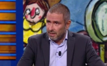 https://media.liberoquotidiano.it/4AT4ouWSKsIgm0rLymElRqWR5T9q1iutfDTT-KZyrs0/width:800/quality:90/aW1hZ2VzLzIwMjYvMTAvMjEvMDcxNTM2NzkxLTE2YWQxYWJmLThmMTQtNDBkNC04MGFkLWY2MjJhMTY4YmQ3OC5qcGc.webp