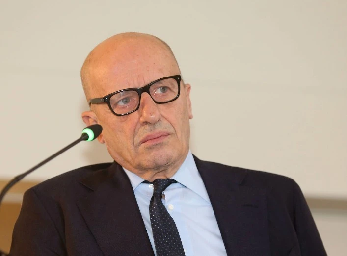 Alessandro Sallusti: "Governo Lega-M5s? La loro confusione e la nostra pazienza"