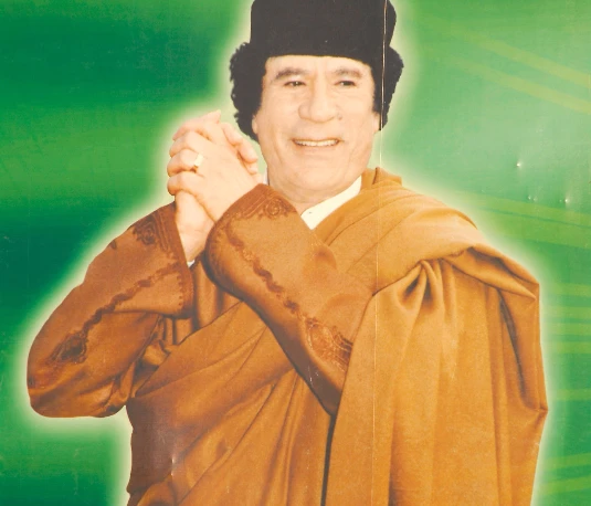 L'inquietante allarme dei Gheddafi: "L'Isis ha rubato in Libia armi chimiche"