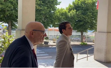 https://media.liberoquotidiano.it/4Djlcqw9nFtsD1zf5SP3LCyLDvExL6716oklV-fuTxw/width:800/quality:90/aW1hZ2VzLzIwMjUvMDkvMDMvMDcxODQzNTA5LTVmYTA1YTljLTNiYzMtNGE1OC04YjJiLTc5ZjY1MTVjYzVjZC5qcGc.webp