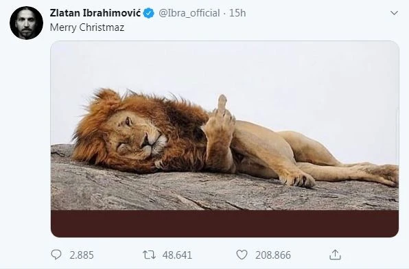 Zlatan Ibrahimovic, auguri di Natale con dito medio: il dubbio che scuote i tifosi del Milan