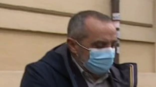 Striscia la Notizia intercetta Franco Di Mare: "Mauro Corona? Perché non è più ospite gradito in Rai", ma la Berlinguer...