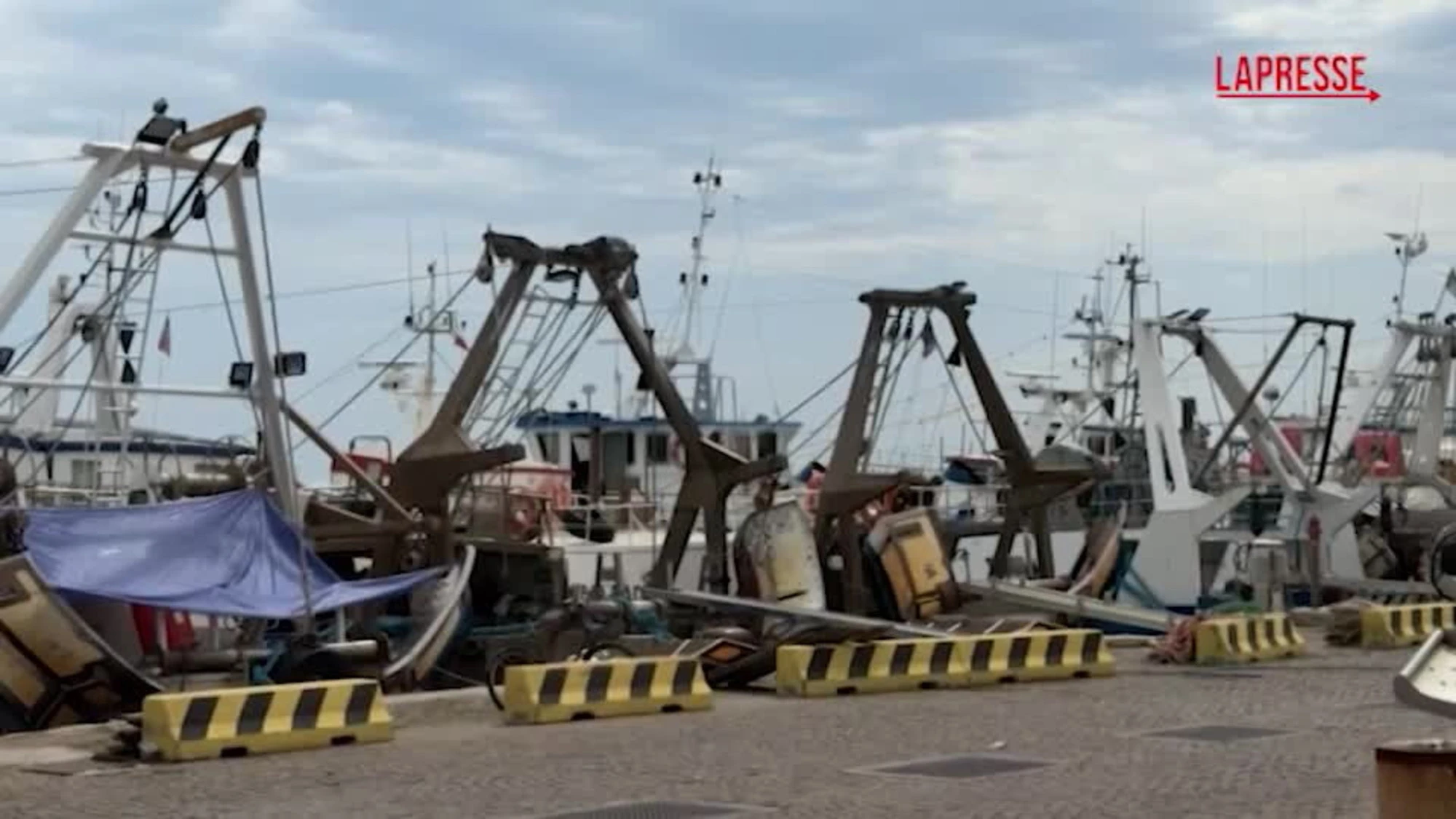 Caro carburanti, pescherecci fermi a San Benedetto del Tronto