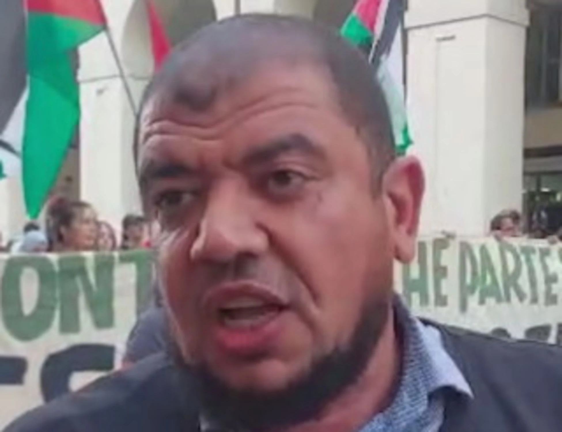 Mohamed Shahin, il Viminale contro l'imam di Torino: "Espulso perché fondamentalista"