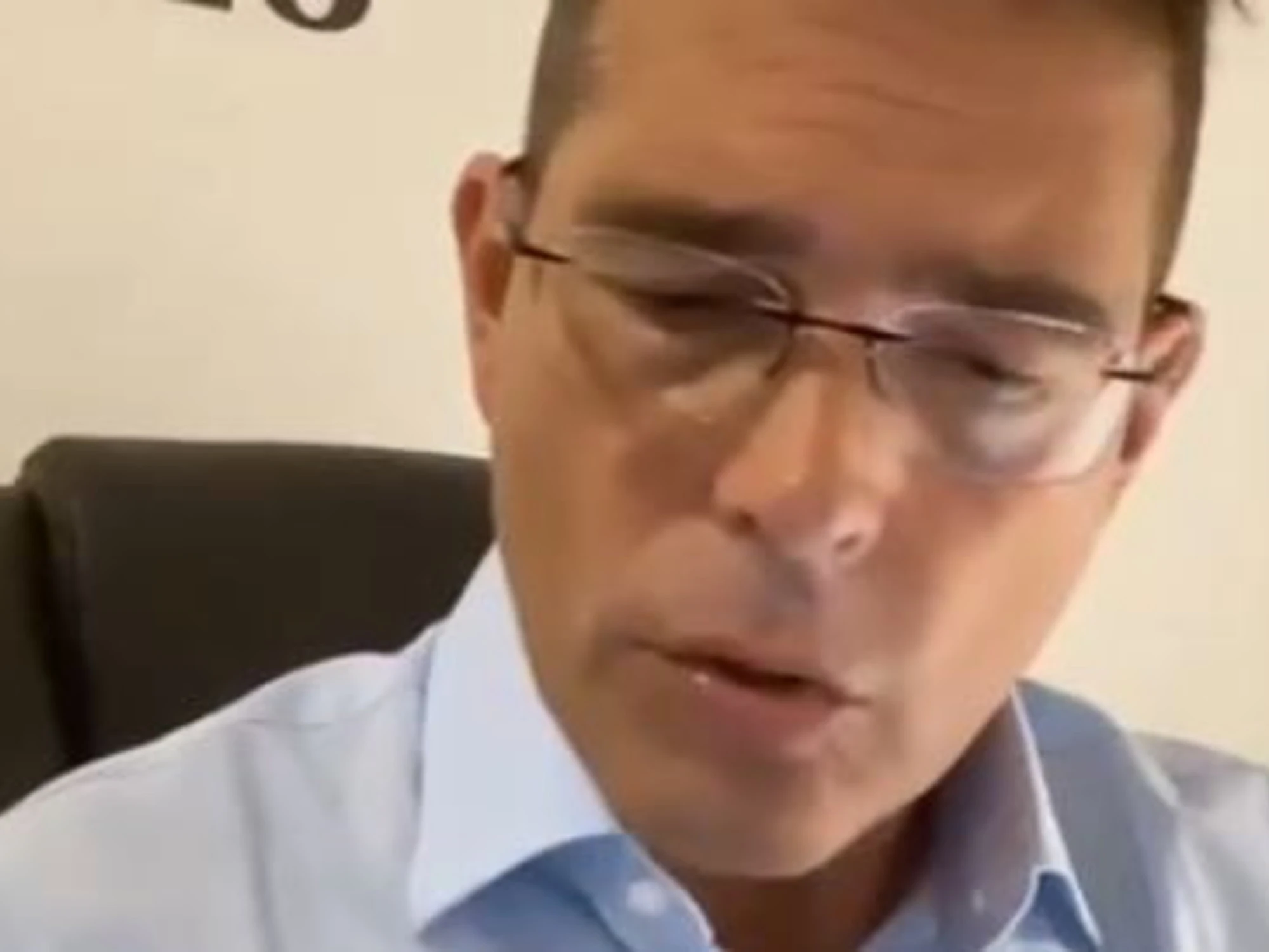 Daniele Capezzone: "Serve una lente di ingrandimento": la scoperta sui giornaloni e i baby killer rom 