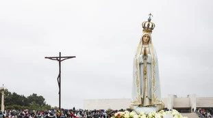 Papa Francesco e Fatima, "un atto politico". Lo storico: cosa c'è dietro la Consacrazione