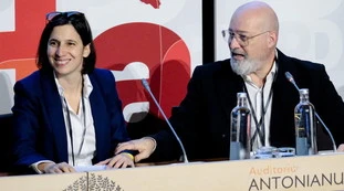 Il Pd in piazza con i lavoratori che ha fregato