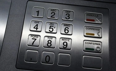 Bonifici, attenzione: ecco quali sono quelli che scatenano il Fisco