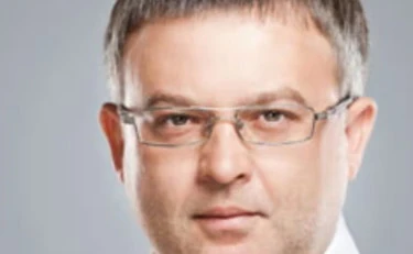 Milano, precipita e muore da un b&b: identificata la vittima, il caso si fa clamoroso