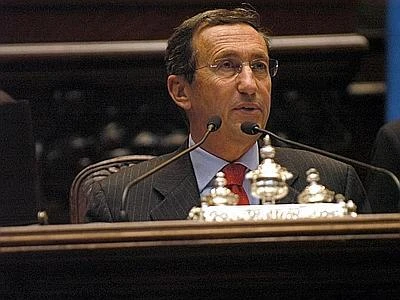 Fini propone un patto tra partiti: "Fuori dalle liste elettorali i rinviati a giudizio"