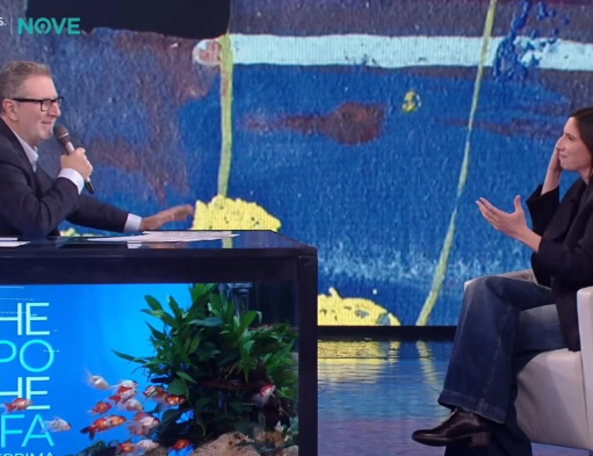 Elly Schlein, strafalcione su Fazio:" Testimonianza vivente". Travolta dal pubblico